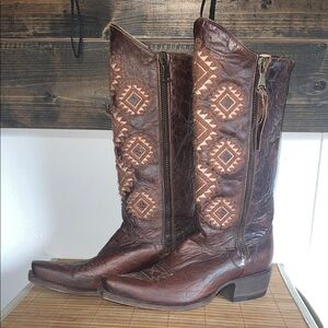 Idyllwind Brown Embroidered Ankle Boots